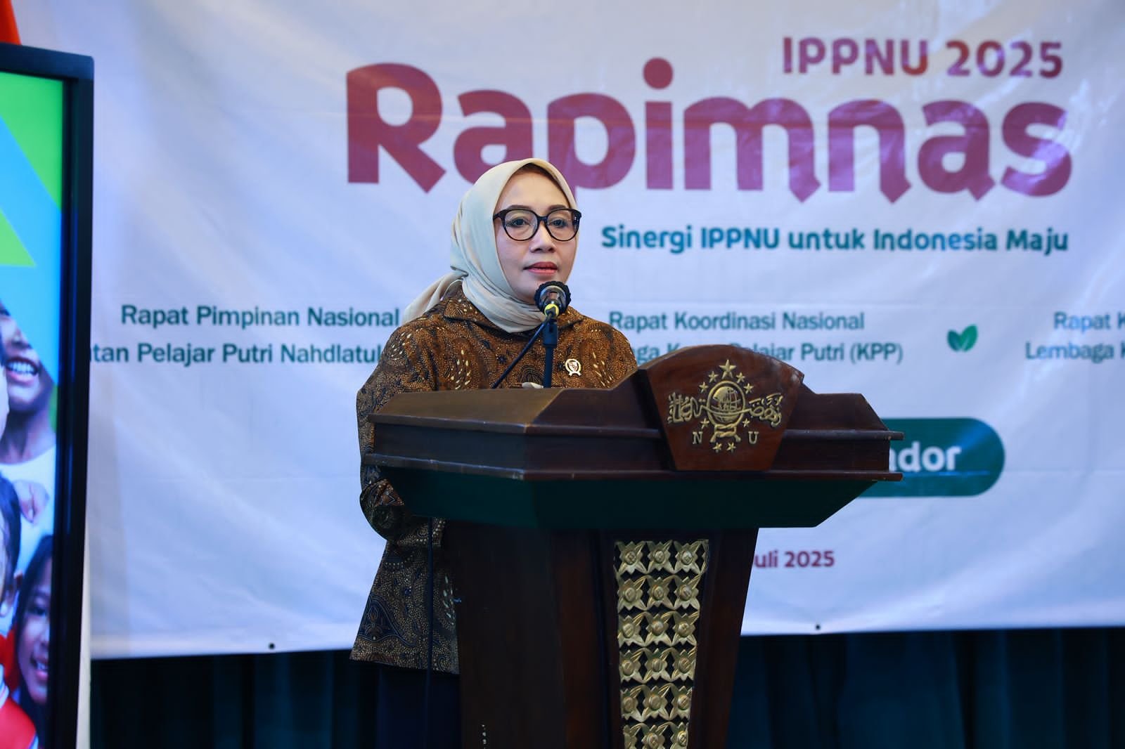 Menteri PPPA Arifah Kenang Perjuangan di…